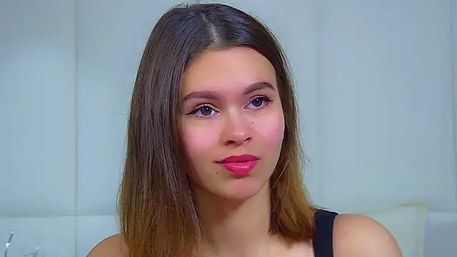 PollyLanders online show from September 2025 08:18:02 AM