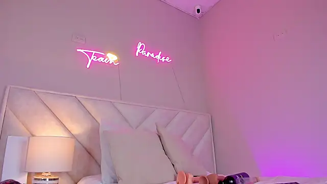 dani skinny  online show from February 2025 06:37:02 PM