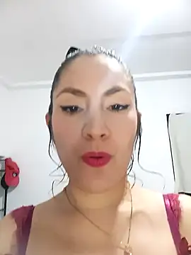 Snapshot of ELISA_90 chatting on November 2025 01:54:01 AM ELISA 90 online show from November 2025 01:54:01 AM