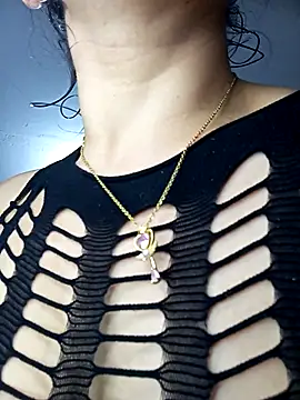 Snapshot of ELISA_90 chatting on November 2025 11:21:01 PM ELISA 90 online show from November 2025 11:21:01 PM