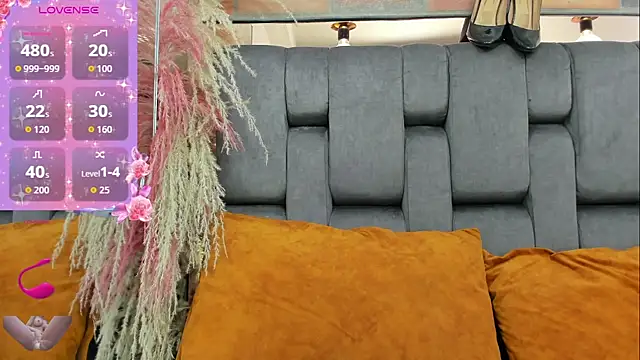 JESSYCORTES online show from February 2026 10:32:02 PM