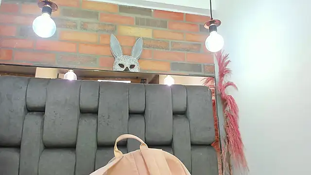 JESSYCORTES online show from October 2025 02:57:01 PM