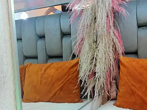 JESSYCORTES online show from March 2026 03:49:01 AM