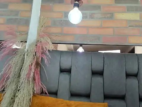 JESSYCORTES online show from March 2026 04:24:02 AM