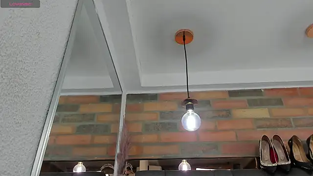 JESSYCORTES online show from November 2025 02:54:01 PM