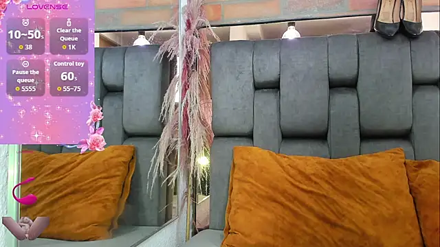 JESSYCORTES online show from February 2026 08:53:02 PM