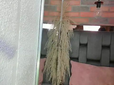 JESSYCORTES online show from May 2026 11:01:02 PM