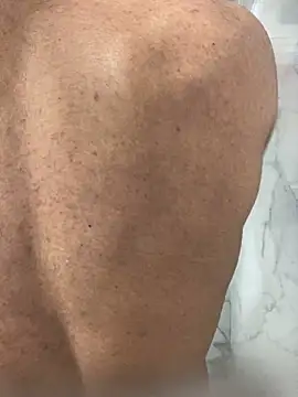 Lucascacaca online show from March 2026 11:43:01 AM