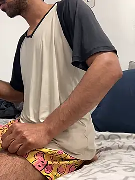 Lucascacaca online show from April 2026 06:53:01 PM