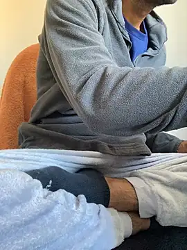 Lucascacaca online show from March 2026 09:43:02 AM