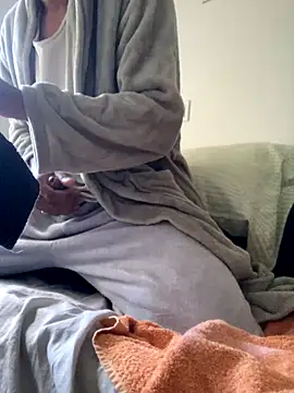 Lucascacaca online show from December 2025 01:24:02 PM