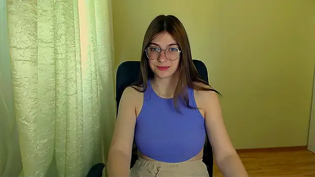 Snapshot of Luna_Lush_ chatting on June 2026 08:19:01 AM Luna Lush online show from June 2026 08:19:01 AM