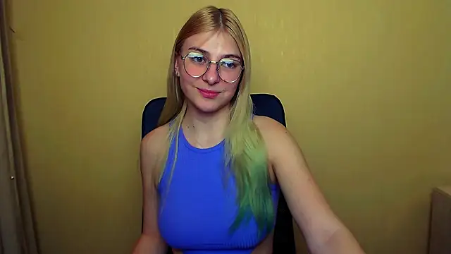 Luna Lush  online show from January 2025 11:35:01 AM