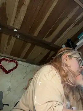 Snapshot of SophiaWeestt99 chatting on March 2026 03:40:01 AM SophiaWeestt99 online show from March 2026 03:40:01 AM