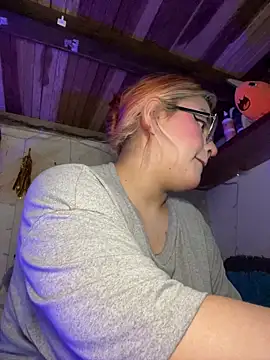 SophiaWeestt99 online show from April 2026 04:52:02 AM