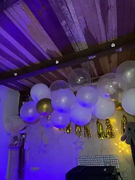 SophiaWeestt99 online show from April 2026 03:41:01 AM