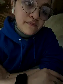 Snapshot of SophiaWeestt99 chatting on November 2025 03:21:02 AM SophiaWeestt99 online show from November 2025 03:21:02 AM