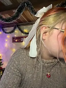 Snapshot of SophiaWeestt99 chatting on December 2025 05:56:01 AM SophiaWeestt99 online show from December 2025 05:56:01 AM