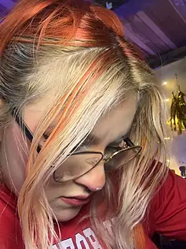 Snapshot of SophiaWeestt99 chatting on April 2026 04:41:01 AM SophiaWeestt99 online show from April 2026 04:41:01 AM