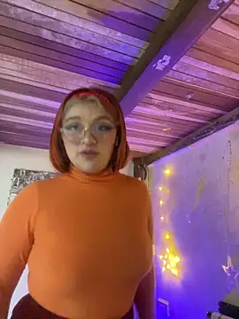 Snapshot of SophiaWeestt99 chatting on November 2025 03:33:02 AM SophiaWeestt99 online show from November 2025 03:33:02 AM