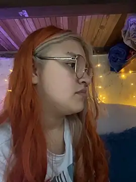 Snapshot of SophiaWeestt99 chatting on October 2025 02:22:02 AM SophiaWeestt99 online show from October 2025 02:22:02 AM