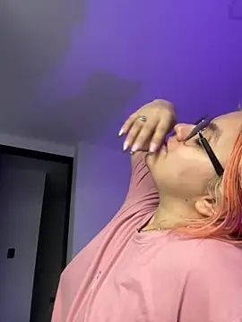 SophiaWeestt99 online show from June 2026 04:03:01 AM
