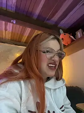 Snapshot of SophiaWeestt99 chatting on November 2025 03:40:01 AM SophiaWeestt99 online show from November 2025 03:40:01 AM