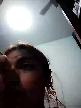 Snapshot of SophiaWeestt99 chatting on March 2025 03:19:01 AM SophiaWeestt99 online show from March 2025 03:19:01 AM