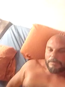 Javierchico online show from June 2026 03:43:01 PM