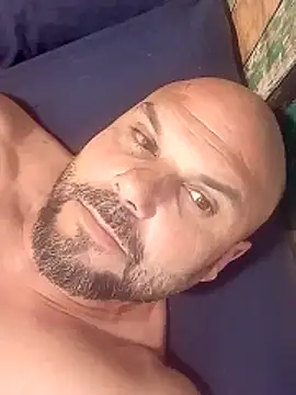 Javierchico online show from May 2026 09:46:01 PM