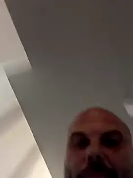 Javierchico online show from June 2026 04:37:01 PM