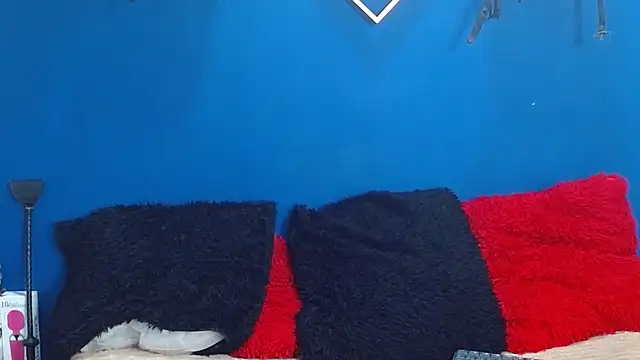 Aynle-toms online show from March 2025 12:24:01 PM