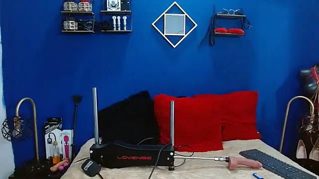 Aynle-toms online show from March 2025 01:17:02 AM