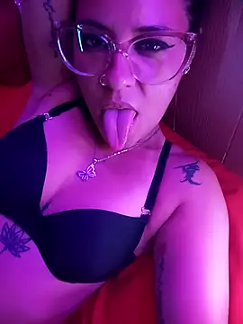 mariposapontiak420 online show from February 2025 02:46:02 AM