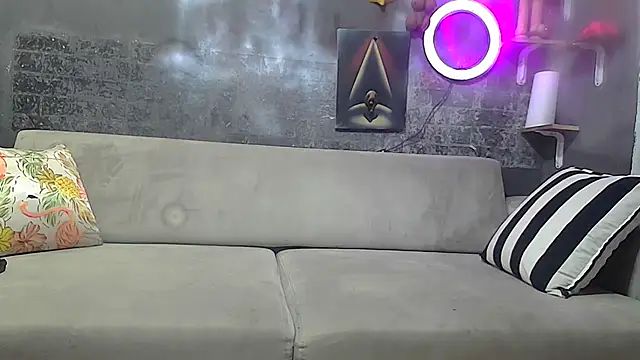 Bitter  online show from March 2025 12:57:02 PM
