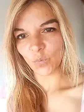 Samanthahavery44 online show from June 2026 04:50:01 PM