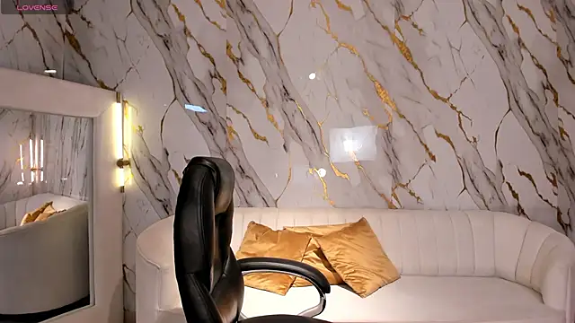 RebeccaHudson online show from February 2026 07:58:01 PM