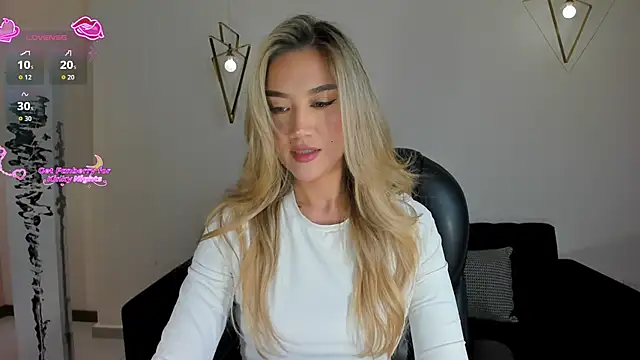 RebeccaHudson online show from January 2026 07:42:01 PM