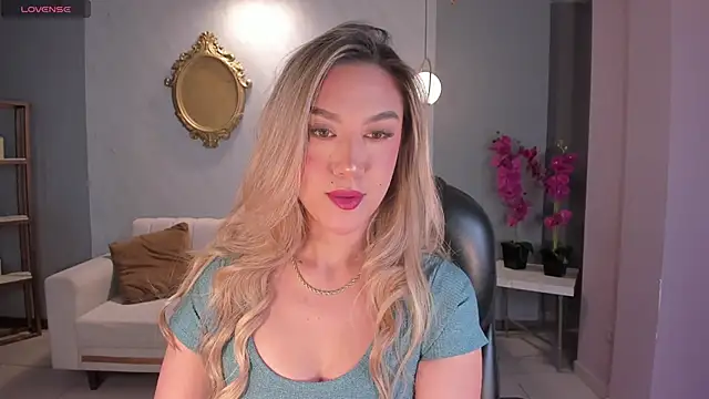 RebeccaHudson online show from February 2026 07:59:02 PM