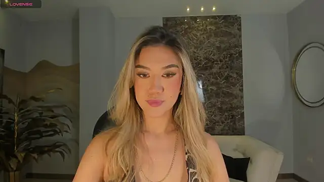 RebeccaHudson online show from April 2026 05:41:01 PM