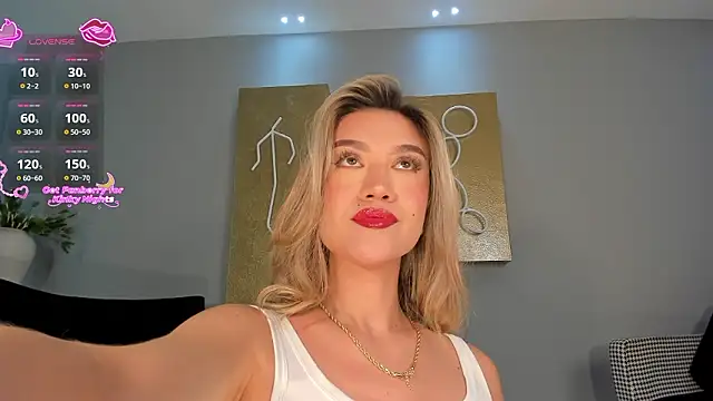 RebeccaHudson online show from February 2026 07:41:02 PM