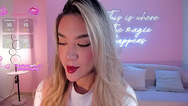 RebeccaHudson online show from March 2026 08:16:01 PM