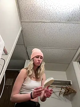 M1ssyk1ssy online show from December 2024 03:33:02 AM