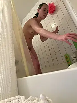 M1ssyk1ssy online show from April 2026 10:38:02 PM