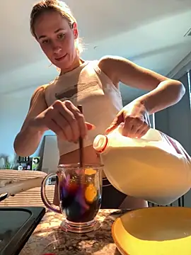 Snapshot of M1ssyk1ssy chatting on December 2025 09:59:01 PM M1ssyk1ssy online show from December 2025 09:59:01 PM