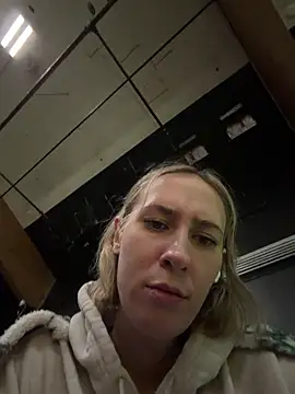 Snapshot of M1ssyk1ssy chatting on June 2026 08:03:01 PM M1ssyk1ssy online show from June 2026 08:03:01 PM