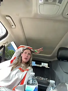 M1ssyk1ssy online show from April 2026 08:44:01 PM