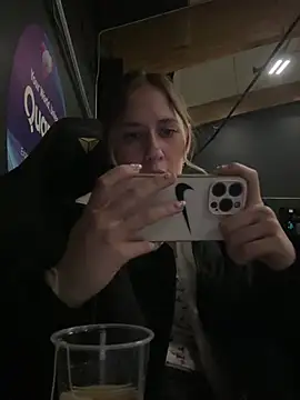 M1ssyk1ssy online show from February 2025 10:28:02 PM