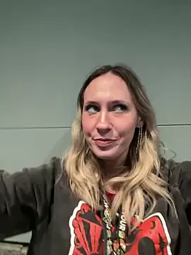 M1ssyk1ssy online show from December 2024 05:13:01 PM