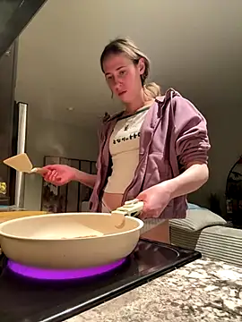 Snapshot of M1ssyk1ssy chatting on January 2026 05:22:01 AM M1ssyk1ssy online show from January 2026 05:22:01 AM